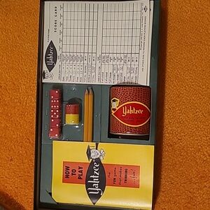 Yahtzee Classic Dice Game - Yellow and Blue